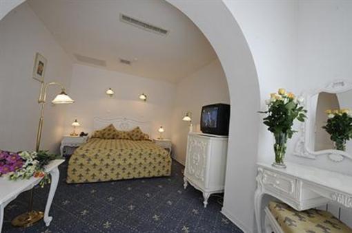 фото отеля Hotel Phoenix Vata de Jos