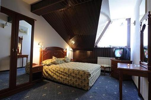 фото отеля Hotel Phoenix Vata de Jos