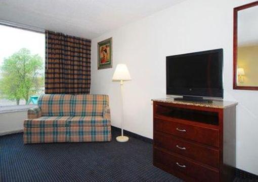 фото отеля Quality Inn & Suites Lafayette (Indiana)