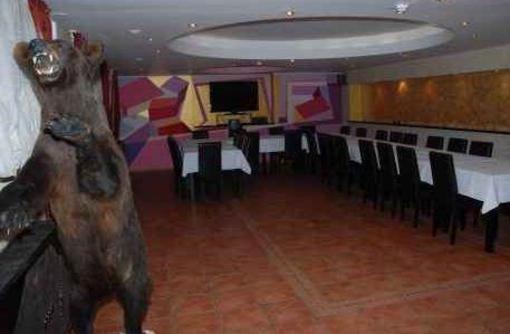 фото отеля Complex Turistic Max International Hotel Rasnov