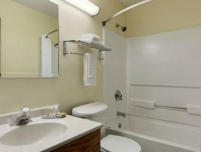 фото отеля Super 8 Motel Danville (Virginia)