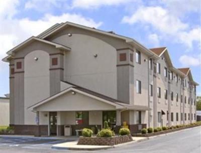 фото отеля Super 8 Motel Danville (Virginia)