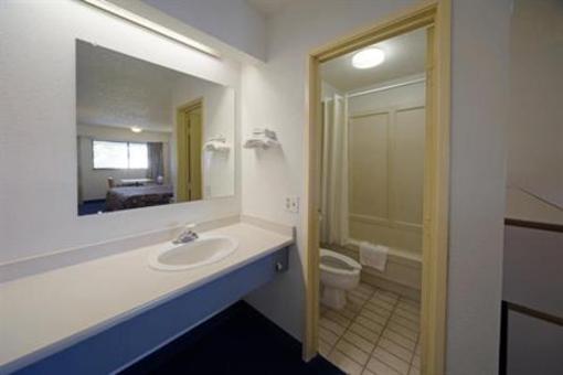 фото отеля Americas Best Value Inn Richmond