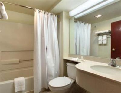 фото отеля Microtel Inn & Suites Tampa