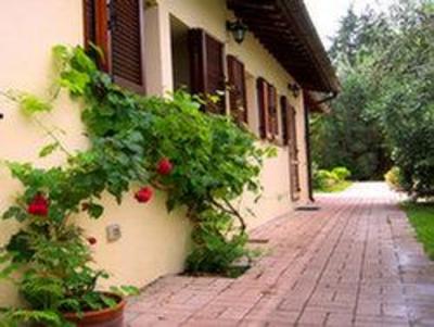 фото отеля Azienda Agraria - Agriturismo Sasso Rosso