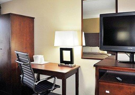 фото отеля Comfort Inn Greensboro