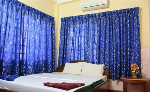 фото отеля Yellow Guesthouse