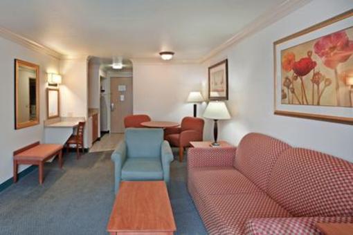фото отеля Holiday Inn Express Hotel & Suites Burlington