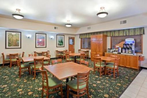 фото отеля Holiday Inn Express Hotel & Suites Burlington