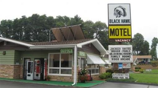 фото отеля Black Hawk Motel