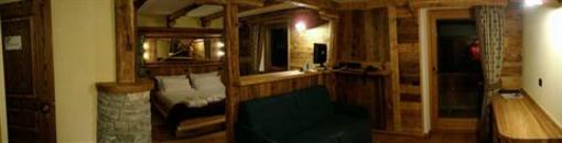 фото отеля Hotel Caprice des Neiges