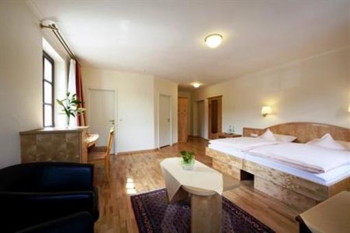 фото отеля Hotel Weingut Weis