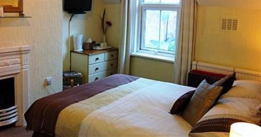 фото отеля Crossways Guest House