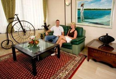 фото отеля Aparthotel Paguera Beach Calvia