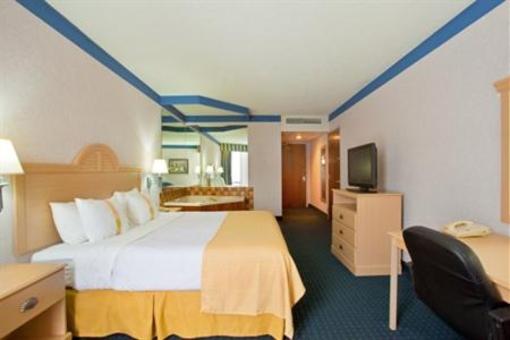 фото отеля Holiday Inn Traverse City