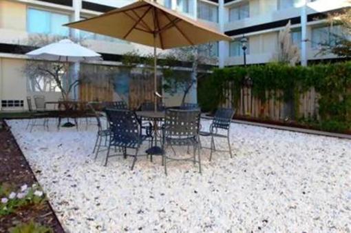 фото отеля Days Inn North Winston Salem