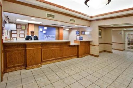 фото отеля Magnolia Inn and Suites - Decatur I 20 East