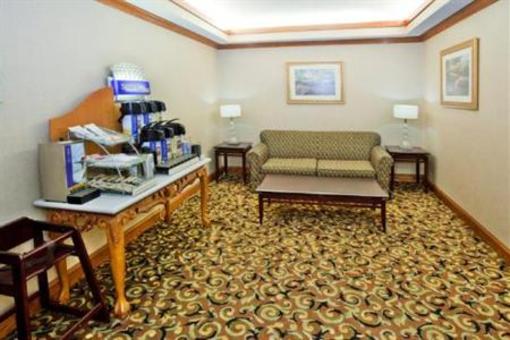 фото отеля Magnolia Inn and Suites - Decatur I 20 East