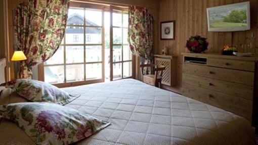 фото отеля Hotel Le Manege Megeve