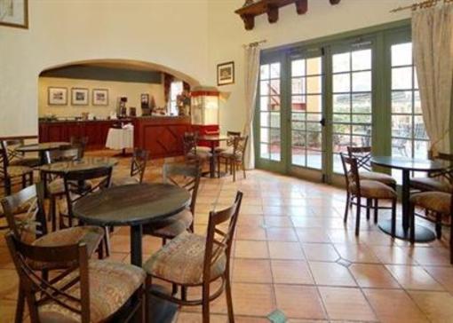фото отеля Quality Inn & Suites Baymeadows
