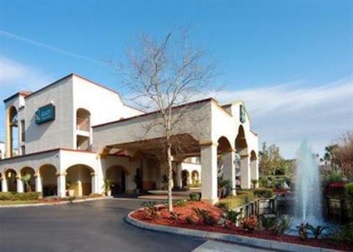 фото отеля Quality Inn & Suites Baymeadows
