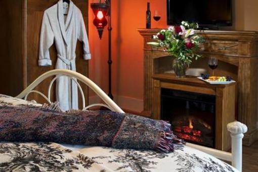 фото отеля The Carriage House Bed and Breakfast