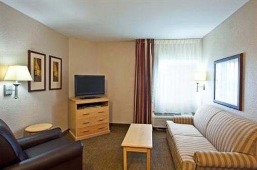фото отеля Candlewood Suites Ft Myers North I-75