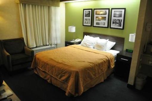 фото отеля Sleep Inn Airport Sioux Falls