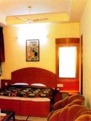 фото отеля Apra Inn New Delhi