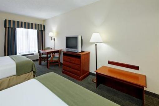 фото отеля Holiday Inn Express Hotel & Suites Grenada