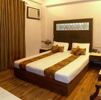 фото отеля Hotel Sunstar Heights New Delhi
