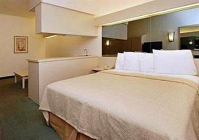 фото отеля Quality Inn at ASU-Airport
