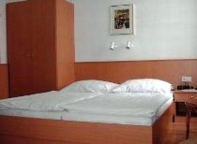 фото отеля Pension Ani Falstaff Vienna