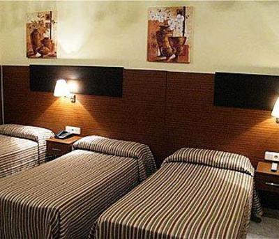 фото отеля Hostal Cervelo