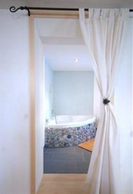 фото отеля The River House Boutique Hotel