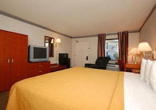 фото отеля Quality Inn Christiansburg
