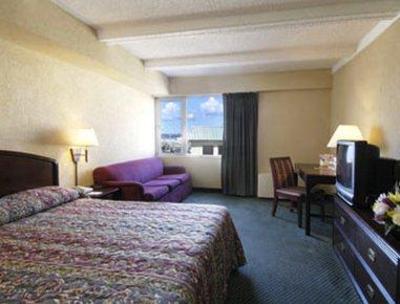 фото отеля Howard Johnson Plaza Hotel Anchorage
