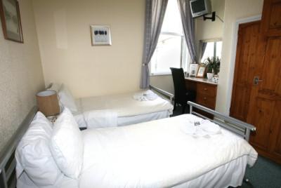 фото отеля Crescent House Hotel