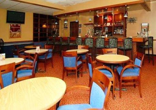 фото отеля Clarion Hotel Davenport
