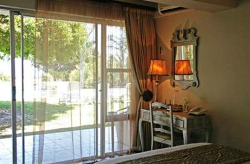 фото отеля Capo Cabana Guest House Cape Town