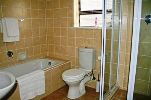 фото отеля Capo Cabana Guest House Cape Town