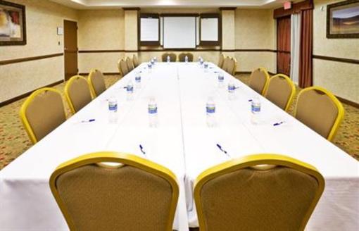 фото отеля Holiday Inn Express Hotel & Suites Irving North-Las Colinas