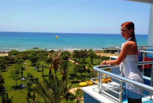фото отеля Caretta Beach Hotel