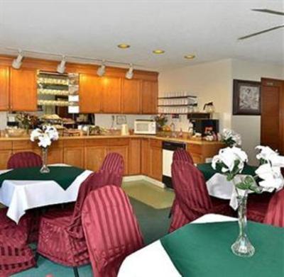 фото отеля Inn at Deep Canyon