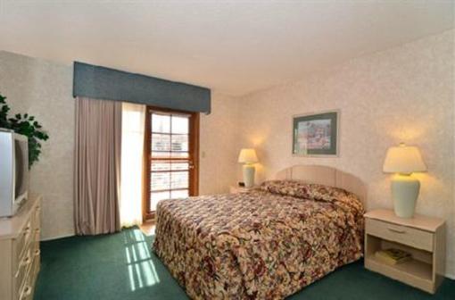 фото отеля Inn at Deep Canyon