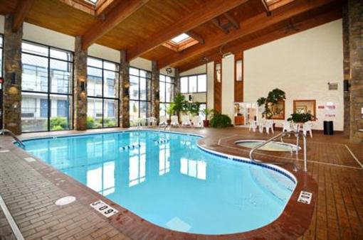 фото отеля BEST WESTERN Center Pointe Inn
