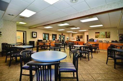 фото отеля BEST WESTERN Center Pointe Inn