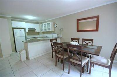 фото отеля Dockside Apartments Mooloolaba