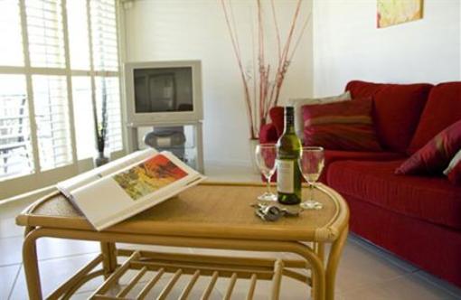 фото отеля Dockside Apartments Mooloolaba