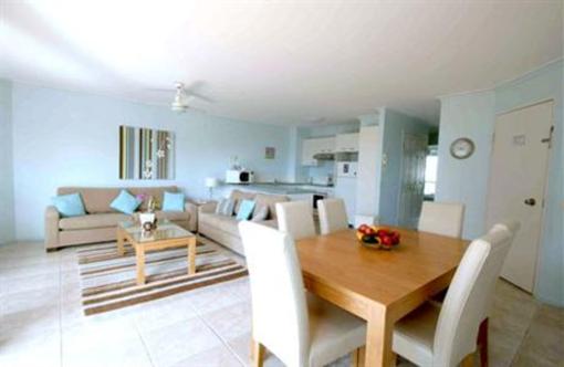 фото отеля Dockside Apartments Mooloolaba